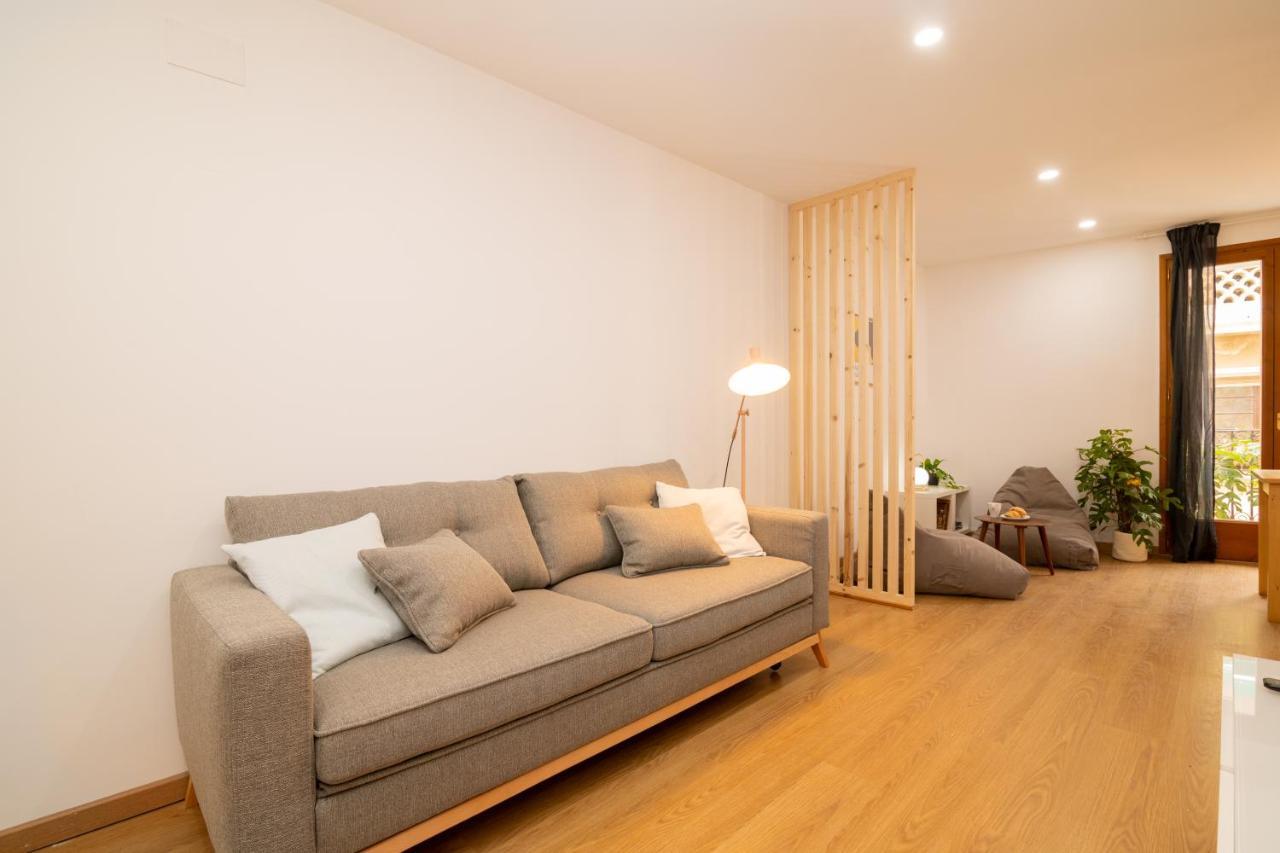 El Born Design Apartments บาร์เซโลนา ภายนอก รูปภาพ