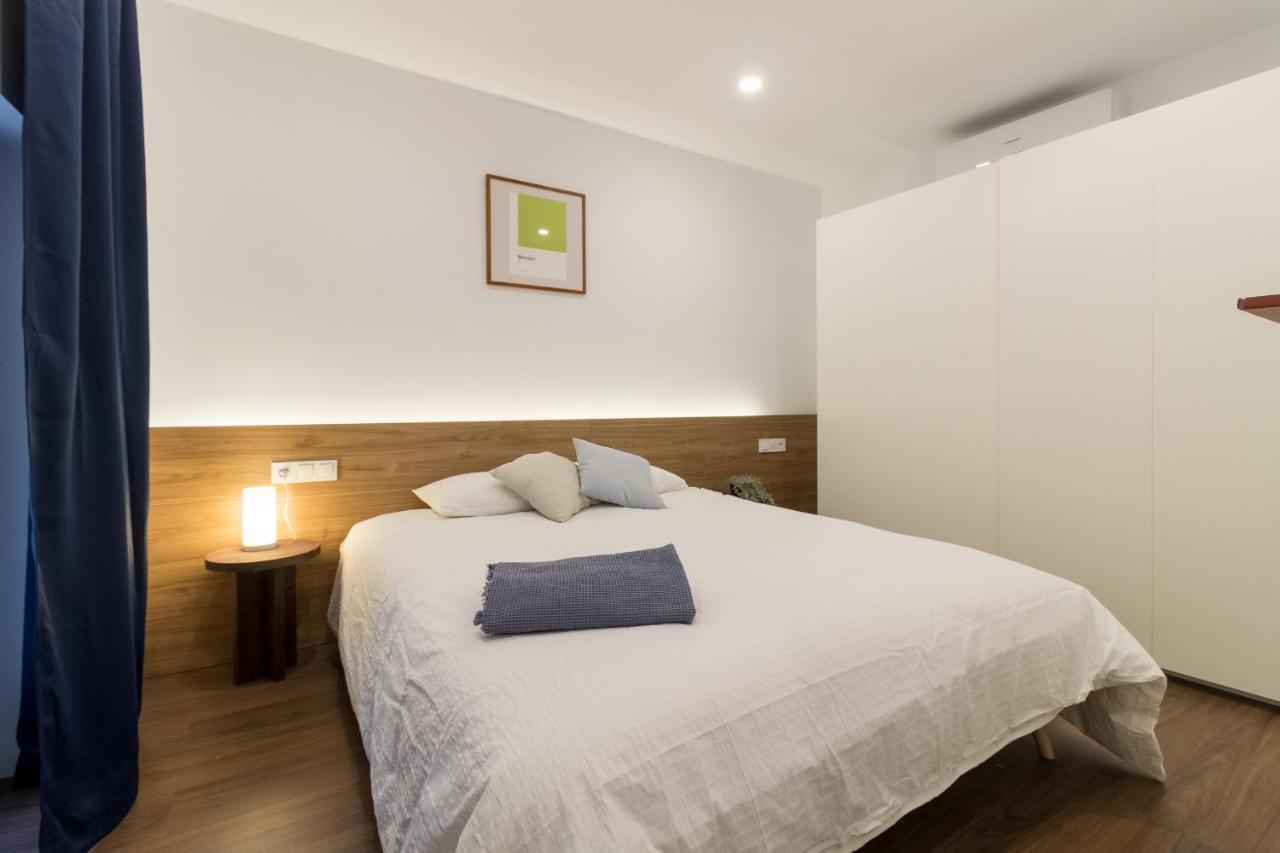 El Born Design Apartments บาร์เซโลนา ภายนอก รูปภาพ