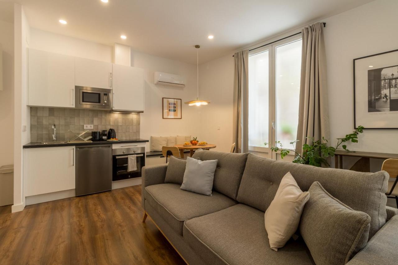 El Born Design Apartments บาร์เซโลนา ภายนอก รูปภาพ